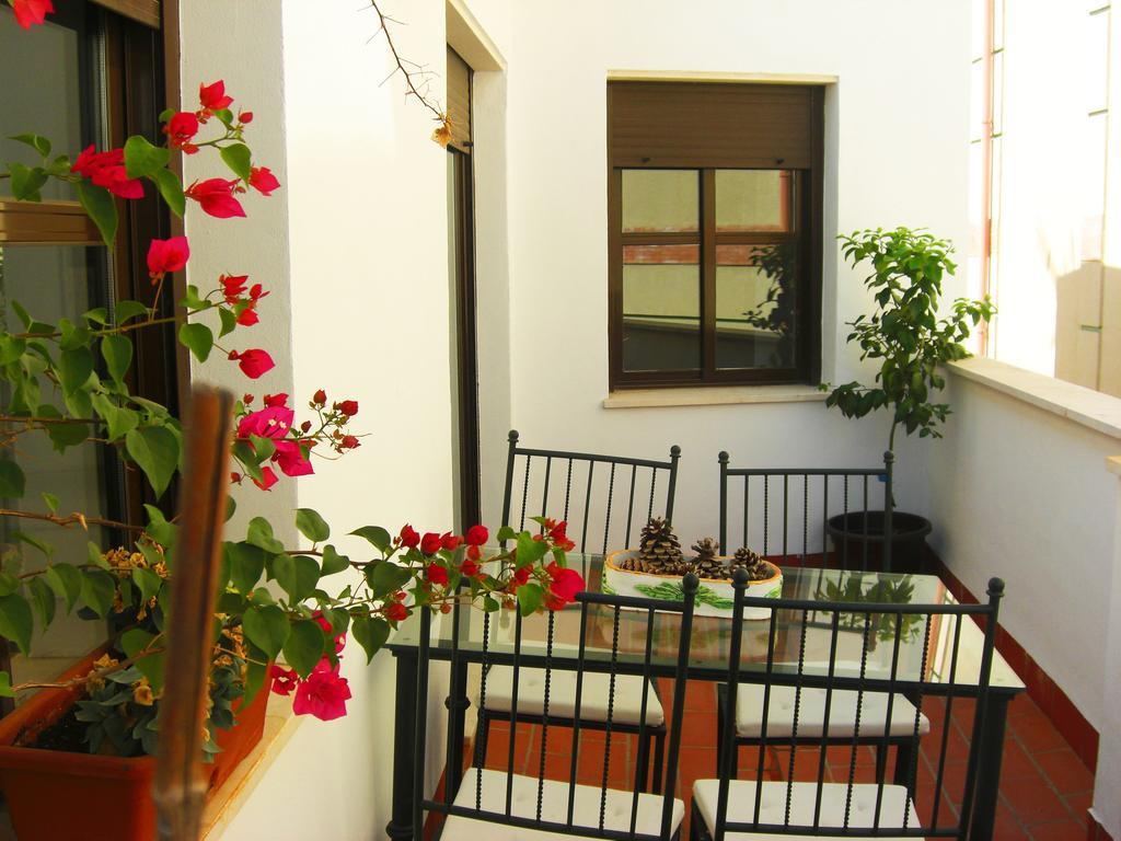 Penthouse Puerta De La Juderia Apartment Cordoba Room photo